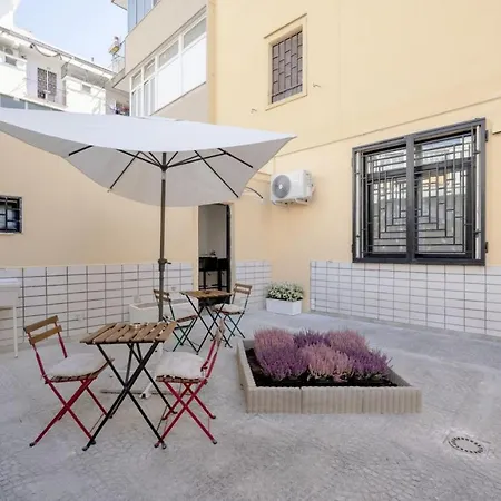 Covi Del Viaggiatore 2 - Modern Comfort, Timeless Charm Apartment Bari