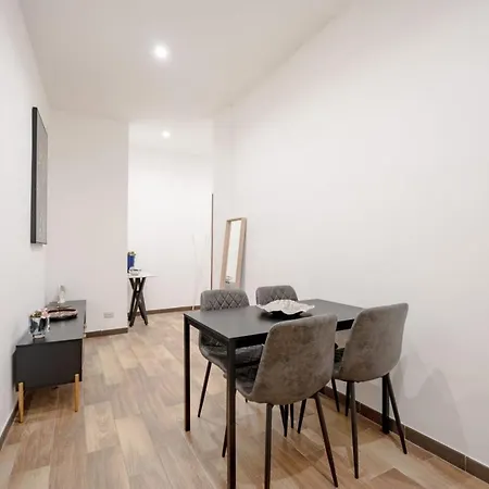 Appartement Covi Del Viaggiatore 2 - Modern Comfort, Timeless Charm *