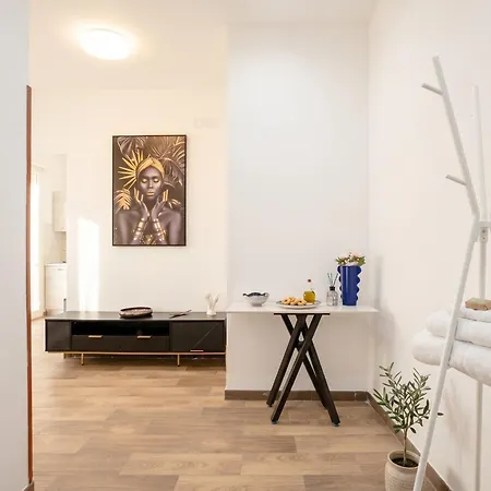 Апартаменти Covi Del Viaggiatore 2 - Modern Comfort, Timeless Charm